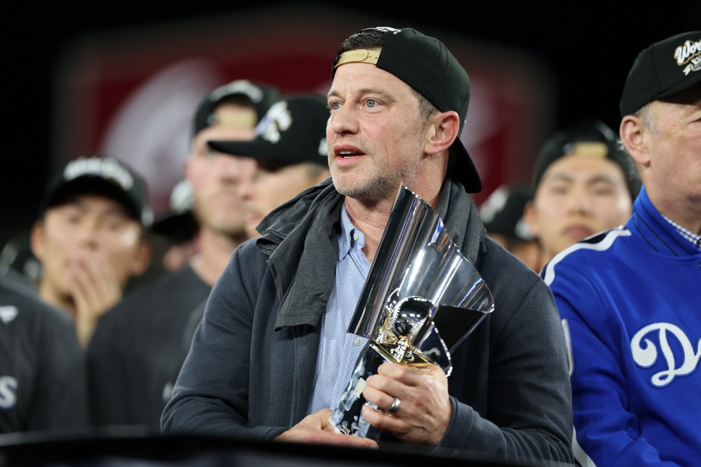 Yankees, Mets fans still waiting for something to believe in