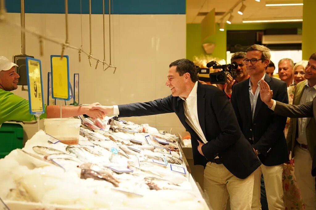 Los últimos escaños en cinco provincias decidirán si el PP alcanza la mayoría absoluta en Andalucía
