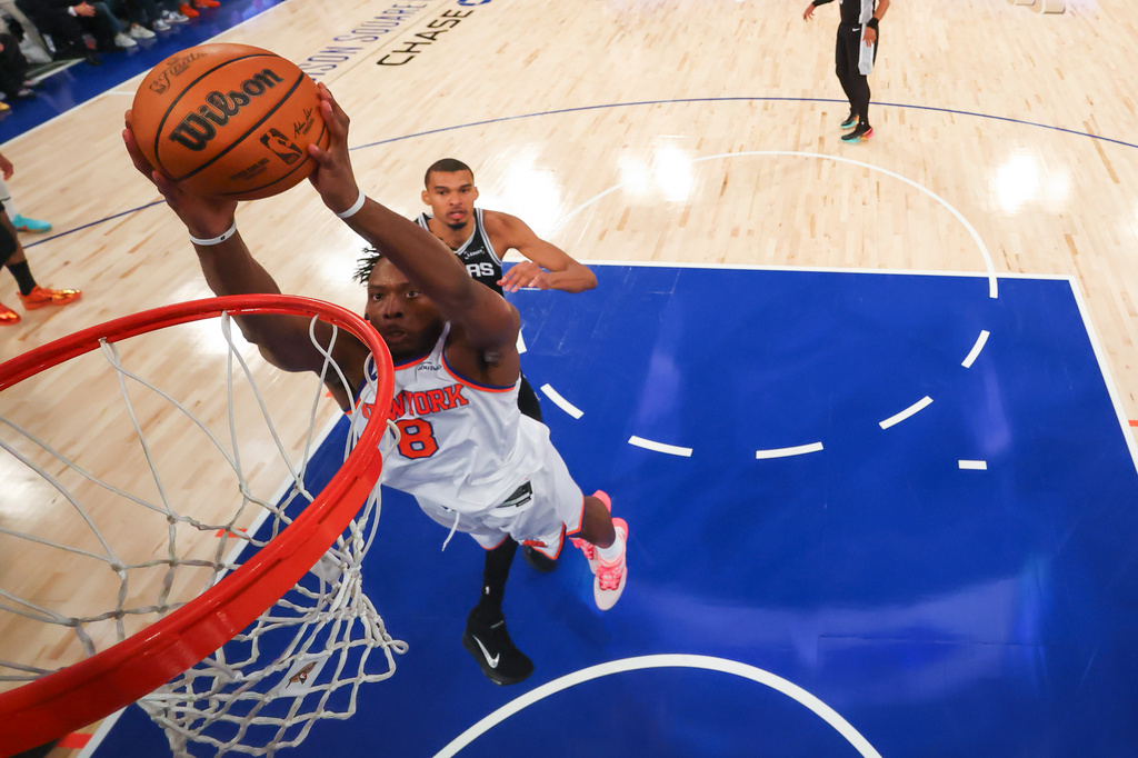 Anunoby, Hart’s strong efforts not enough in Knicks’ loss to Spurs