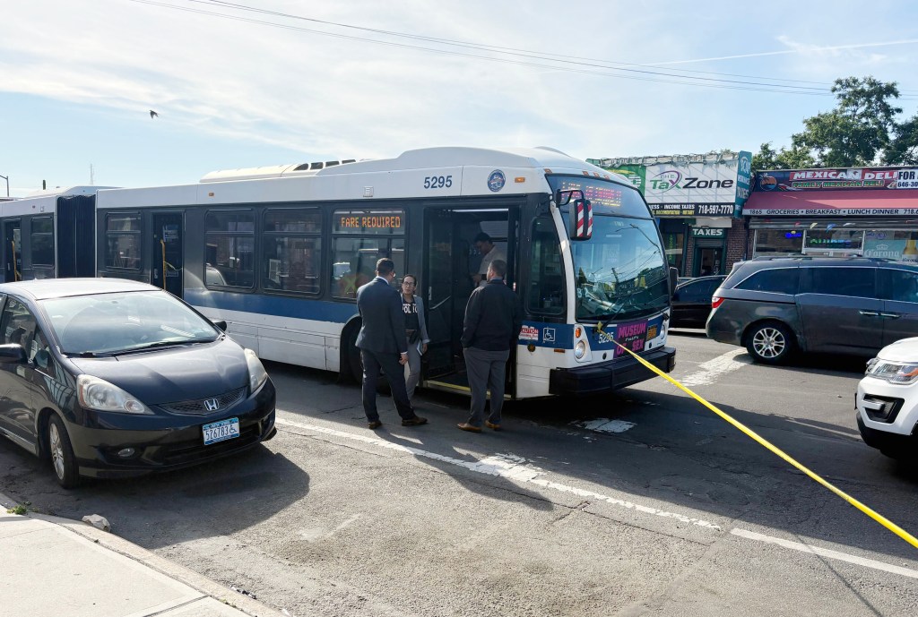 Teenager confronted for talking too loud on phone on NYC bus shoots critic dead