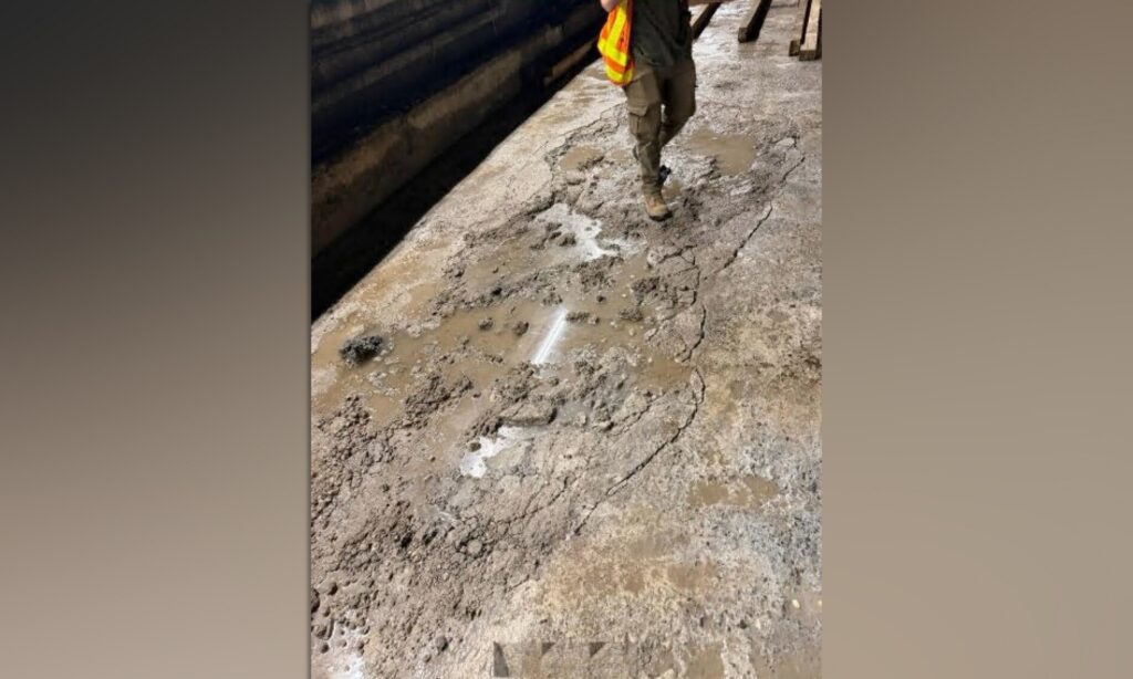 Downtown local subway service suspended on Upper West Side as MTA discovers crack in tunnel