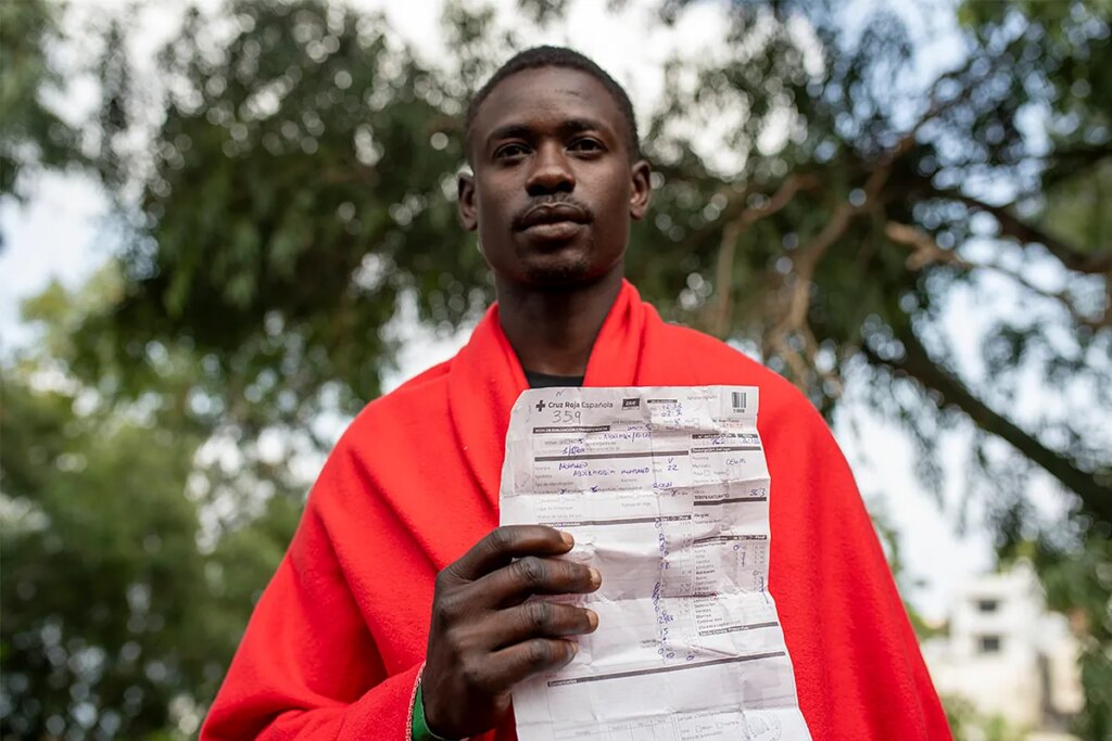 La odisea de los sudaneses que cruzan África para llegar nadando a Europa a través de Ceuta: a sus niños-soldados los entrenan paramilitares colombianos