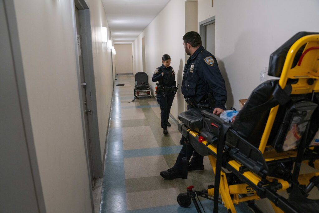 Gunman shoots and wounds 70-year-old girlfriend, 60-year-old man in Bronx apartment